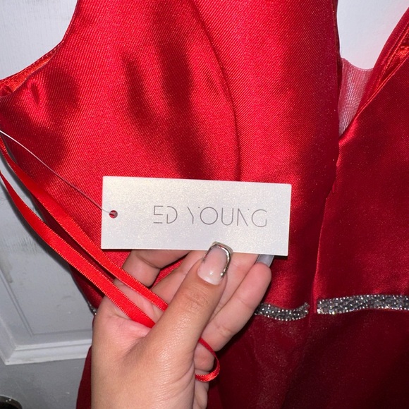 Red Evening Dress - Picture 4 of 6